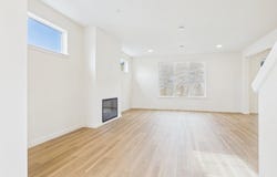131 W 20TH Way, LaCenter, WA 98629