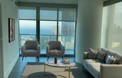 888 Biscayne Blvd, Miami, FL 33132