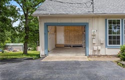 701 O Hwy, Laurie, MO 65037