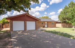 1518 Ruskin Cir, Dimmitt, TX 79027