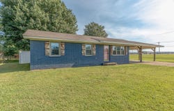 398 E Barry St, Wynne, AR 72396