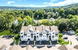 266 Aspen Dr, Cedar Grove Twp., NJ 07009-2303