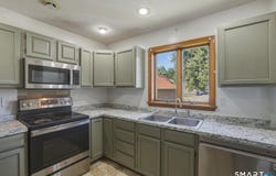 28 Meadow Lane, Windsor Locks, CT 06096