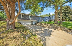 1401 Eastern Avenue, Red Oak, IA 51566