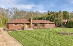 327 S Miller Road, Akron, OH 44333