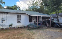 1818 E BOOTH, Paris, TX 75460