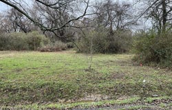 1024 NE 3rd Street, Paris, TX 75460