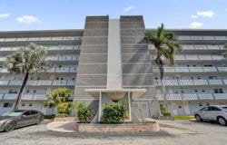 610 NE 12TH Avenue, Hallandale Beach, FL 33009
