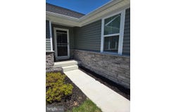 90 SUTHERLAND Way, MARTINSBURG, WV 25405
