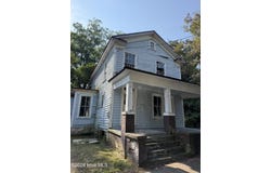 207 N Pierce Street, Washington, NC 27889