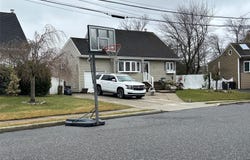34 Karen Street, West Babylon, NY 11704