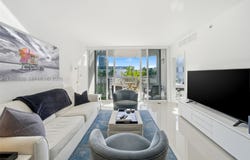 2155 Washington Ct, Miami Beach, FL 33139