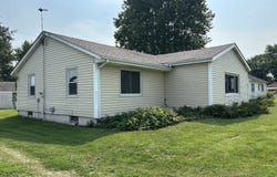 407 E Log Street, Carthage, IN 46115