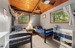 7 Sam Hall Drive, Plymouth, NH 03264