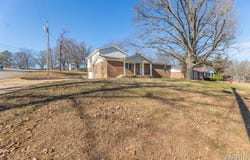 2601 Forest View, Poplar Bluff, MO 63901