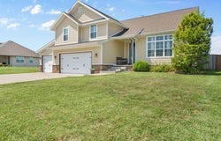 3467 S Valley View Drive, Springfield, MO 65807