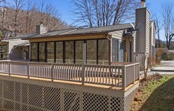 15 Plum Tree Ln, Franklin, NC 28734