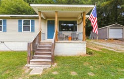 1511 CAMPBELL LOOP ROAD, MOUNT OLIVE, AL 35117