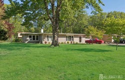 1 Cedar Court, Roosevelt, NJ 08555