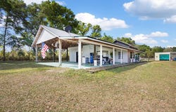 6890 NW 68th Pl, Chiefland, FL 32626