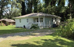 218 MEADOWOOD AVENUE, HUEYTOWN, AL 35023