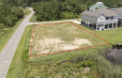 Nhn Enos Street, Diamondhead, MS 39525