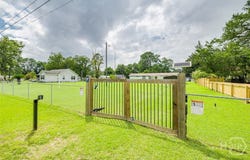 205 Oak Drive, Bloomingdale, GA 31302