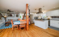 1019 Main Rd, Tiverton, RI 02878