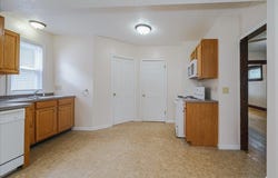 843 E Ivy Avenue E, Saint Paul, MN 55106