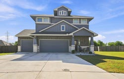 4902 Village Park, Marion, TX 78124