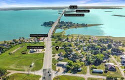 1023 E Cedar Creek Parkway, Seven Points, TX 75143