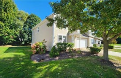 1033 Saint Michaels Way, Madison, OH 44057