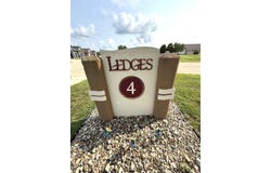 1412 Stone Lane, Waverly, IA 50677