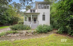 556 Johnson Avenue, Fairhope, AL 36532