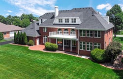 836 Killarney, Dyer, IN 46311