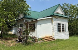 600 E 2nd ST, Hartford, AR 72938