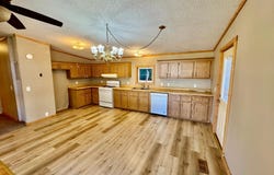 206 ILLINOIS ST W, Eagle River, WI 54521