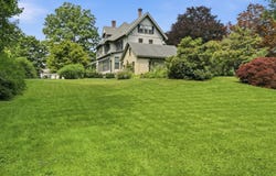 33 Gilbert St, North Brookfield, MA 01535
