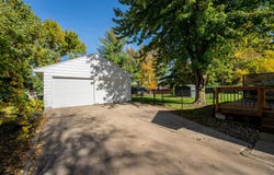 727 Austin Drive, Saint Peter, MN 56082