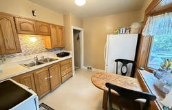 2029 Anderson Rd, Duluth, MN 55811