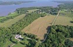 Comanche RD, Meriden, KS 66512