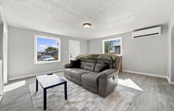 1216 S 3rd Ave, Pasco, WA 99301-5706