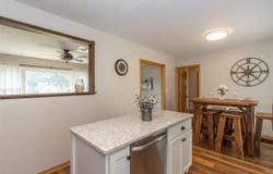 805 31st Ave, MiddleAmana, IA 52203