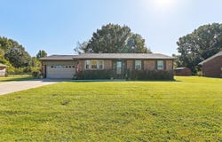 210 Chadwick Drive, Paducah, KY 42003