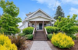 810 CHADWICK St, Silverton, OR 97381
