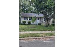 14 Colwick Dr, Somers Point, NJ 08244-1234