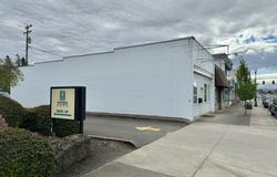 112 W CENTRAL Ave, Sutherlin, OR 97479