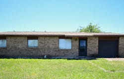 141 Turkey Dr, Harper, TX 78631