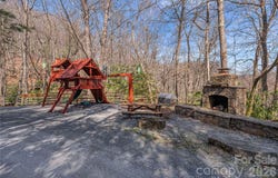 Autumn Drive, Maggie Valley, NC 28751