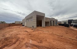 565 W 30 S, Ivins, UT 84738